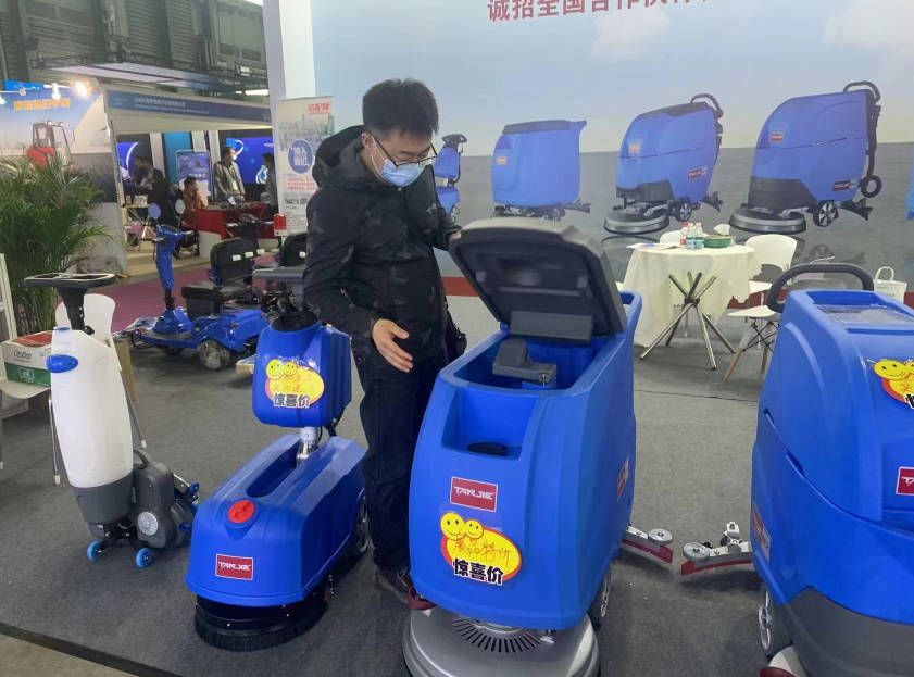 嘉义坦洁洗地机公司致力于电动洗地机的生产、销售和服务百家